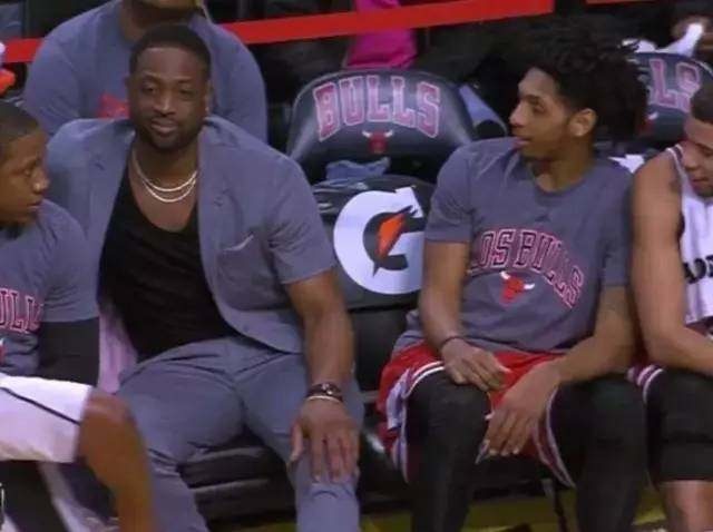 借由稳定的 借由稳定的